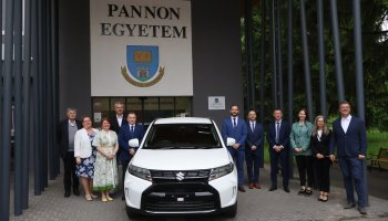 2025-05-05 Suzuki Vitara ünnepélyes átadás