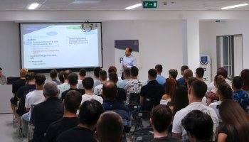 2025_09_08_10_regisztracios_het_02