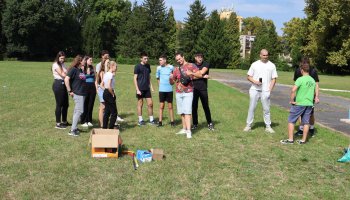 2025_09_08_10_regisztracios_het_21