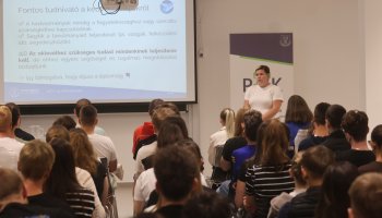 2025_09_08_10_regisztracios_het_49